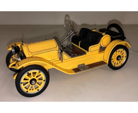 FRANKLIN MINT 1:24 SCALE MODEL PRECISION 1910 STUTZ BEAR CAT