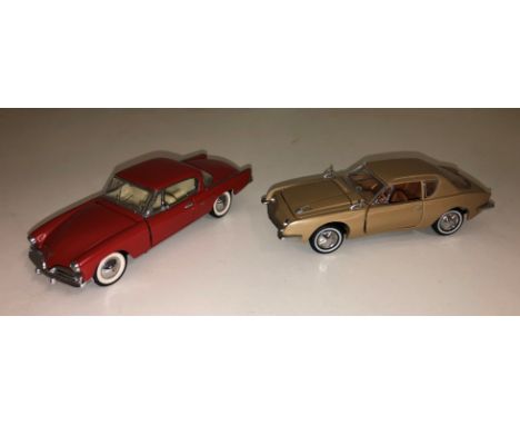 FRANKLIN MINT 1:42 SCALE PRECISION MODEL 1963 FAWN STUDEBAKER AND 1953 MAROON STUDEBAKER SKYRUNNER