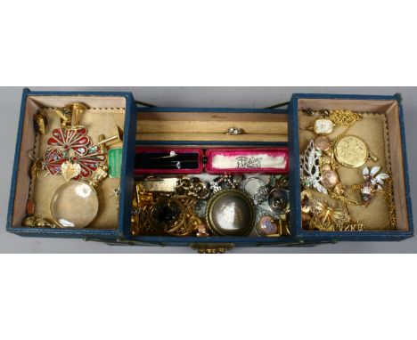 A cantilever box containing old costume jewellery, cufflinks and studs including an enamelled reticulated fish pendant, Art N