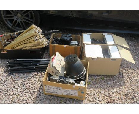 A large quantity of photographic studio and darkroom equipment to include courtney solar flash 2000 lamps, courntey 4000 lamp