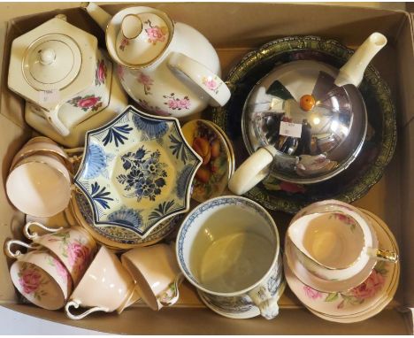 An Aynsley tea service for six, a Victorian "Trust in God" mug with transfer printed decoration, two Aynsley small dishes and