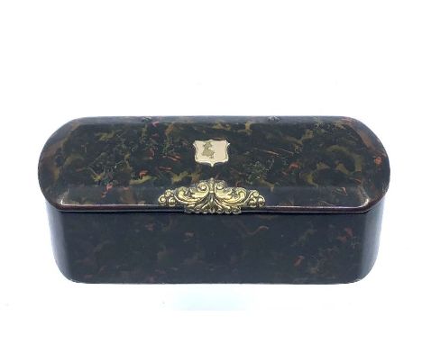 An early 18th century regency papier mache and gold mounted snuff box, the exterior with marbling and vacant shield 4cm H x 1