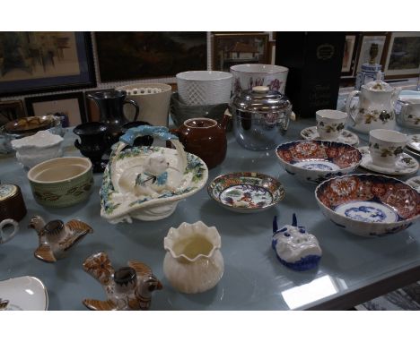 A quantity of ceramics and glass to include, a Royal Doulton 'Larchmont' pattern part tea service, a pair of Imari bowls, an 