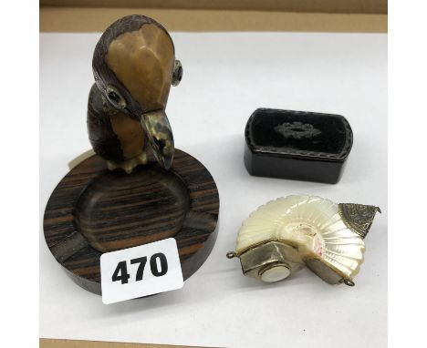 HARD WOOD AND HORN BIRD ASHTRAY, PAPIER MACHE SNUFF BOX AND MOTHER OF PEARL BOX