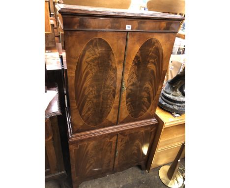 MAHOGANY CROSS BANDED DRINKS CABINET ON SPLAY BRACKET FEET 