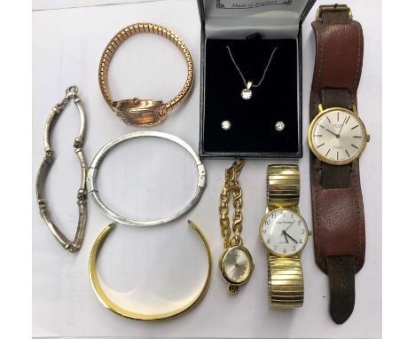 ROTARY 17 JEWEL WRIST WATCH, LADIES QUARTZ DRESS WATCHES, SILVER CZ PENDANT AND STUD EARRING SET AND A FOSSIL BANGLE