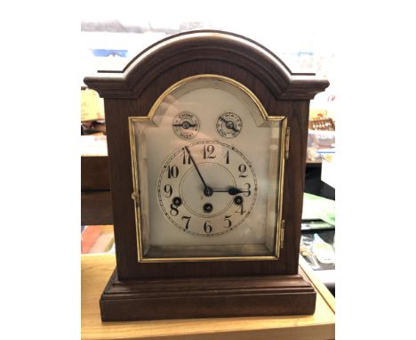 OAK CASED EDWARDIAN BRACKET CLOCK