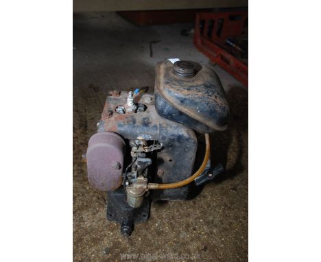 A petrol Suffolk Punch 4 stroke engine 98G14.