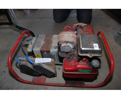A Briggs &amp; Stratton engine 1/C generator 5HP 110/240volt  (engine with good compression but not started)