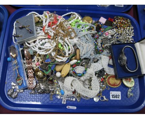 A Mixed Lot of Assorted Costume Jewellery, bead necklaces, bracelets, pendants on chains, brooches, etc, including a gent's T