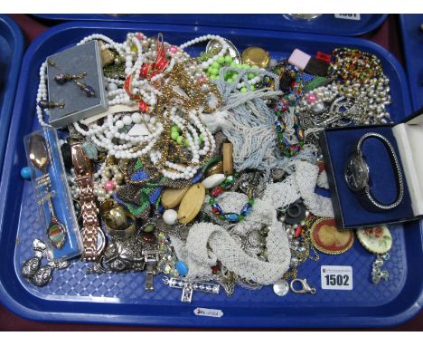 A Mixed Lot of Assorted Costume Jewellery, bead necklaces, bracelets, pendants on chains, brooches, etc, including a gent's T