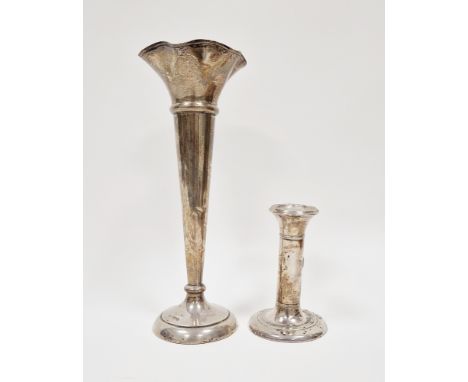 George V silver trumpet vase, Sheffield 1920, Walker &amp; Hall, with wavy rim and weighted base, 24.5cm high together with a