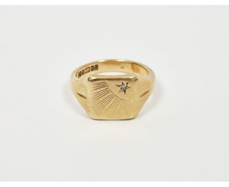 9ct gold gent&rsquo;s signet ring, the square top set small white stone, 6.9g total&nbsp;(size Q)&nbsp;