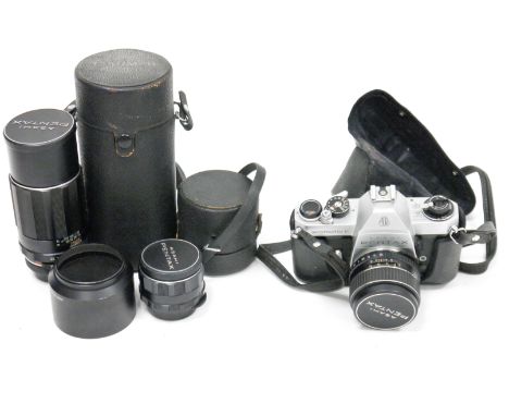 Camera equipment - Asahi Pentax Spotmatic F 35mm SLR camera, no. 4793252 in case together with cased Asahi Pentax Takumar 1:2