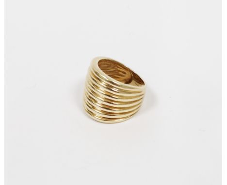 QVC 9ct gold wide reeded ring, 6.7g&nbsp;(size N)&nbsp;Condition ReportWe do not offer in-house postage. Please try Mailboxes