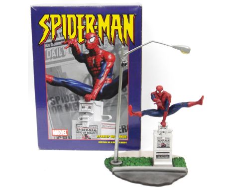 Diamond Select Toys premier collection Spiderman sculpted by Clayburn Moore, boxed limited edition 181/500 14 1/2 inches with