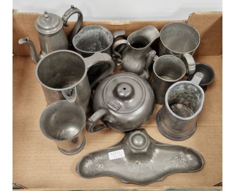 Early 20th century Orivit pewter inkwell pen stand, with Art Nouveau leaf motifs, numbered 2167, together with a quantity of 