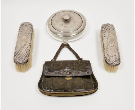 Victorian Art Nouveau crocodile skin purse with silver mounts, Birmingham 1901 (including import mark) maker L.K. with purse,