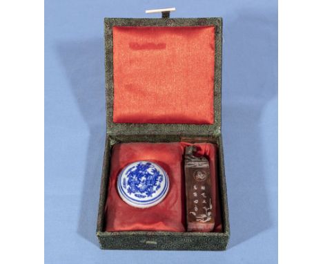 A modern Chinese wax pot and seal