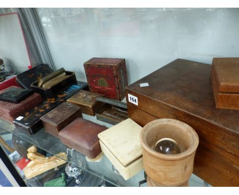 A VINTAGE TAROT DECK AND BOOKS, VARIOUS TRINKET BOXES ETC. 