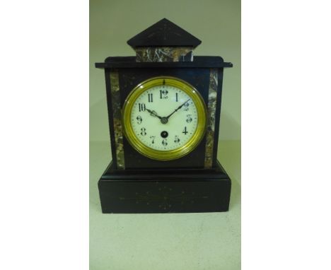 A Victorian slate mantel clock - Height 27 cm 