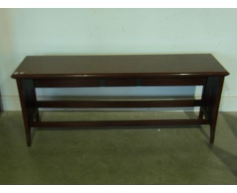 A mahogany bench - Height 62 cm x Width 1.51 m x Depth 40 cm 