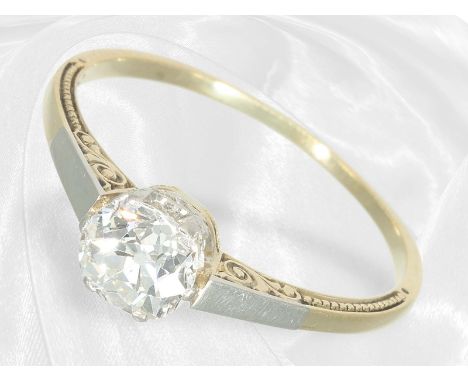 Ring: Feiner antiker Goldschmiedering mit einem Altschliff-Diamant, um 1890: Ca. Ø17,5mm, RG55, ca. 1,9g, 14K Gold, Ringschie