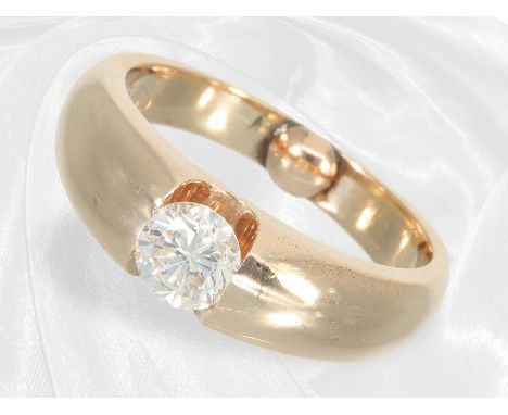 Ring: Solider goldener Solitär/Brillantring, vintage Handarbeit, ca. 0,65ct: Ca. Ø18mm, RG56, ca. 8,6g, 14K Gold, im Verlauf 