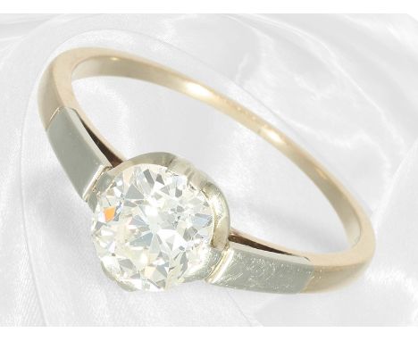 Ring: Antiker Goldschmiedering mit einem schönen Altschliff-Diamant von ca. 1,3ct: Ca. Ø18mm, RG56, ca. 2,2g, 14K Gold, Altsc