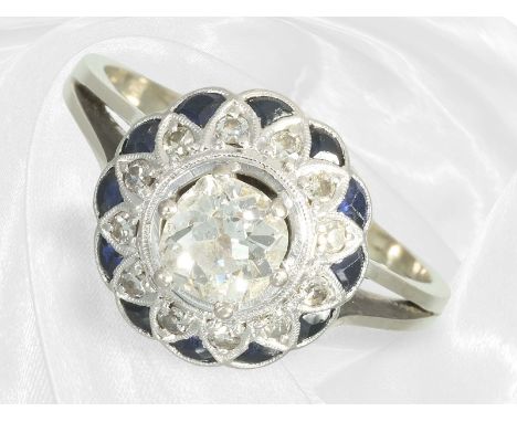 Ring: Antiker Saphir/Diamant-Goldschmiedering mit Altschliff-Diamant von ca. 0,85ct, 18K Weißgold: Ca. Ø20mm, RG63, ca. 5,7g,