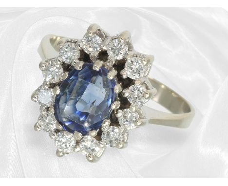 Ring: Vintage Saphir/Brillant-Blütenring, ca. 2ct: Ca. Ø18mm, RG56, ca. 5,7g, 14K Weißgold, Ringkopf in Blütenform ca. 16 x 1