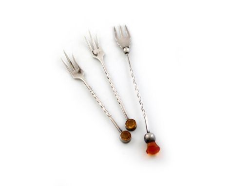 A pair of modern Scottish provincial hors d'oevres forks, by William Robb, of Ballater, with Edinburgh marks for 1922, twiste