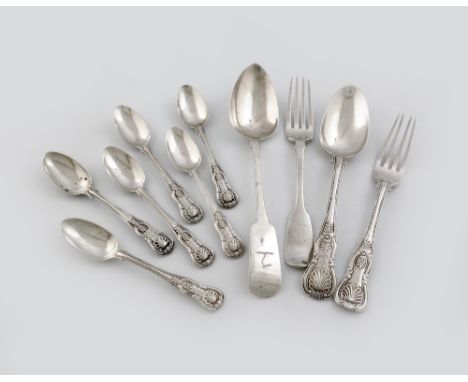 A mixed lot of Irish silver flatware, various dates and makers, comprising: a set of five Kings pattern teaspoons, two Kings 