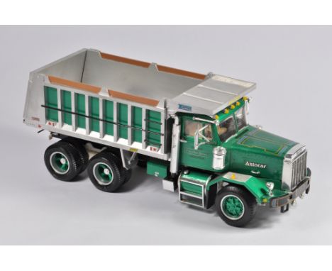 Interesting Early 1/25 Scale AMT Autocar Dump Truck Tractor Kit. Assembled and finished to a high standard. Excellent. Hard t