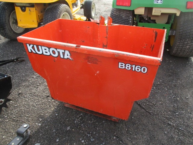 KUBOTA B8160 WEIGHT BOX