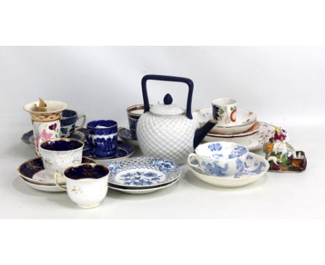 A small mixed lot of 19th century and later ceramics to include a Cobridge teapot, two Meissen pierced plates, and a pair of 