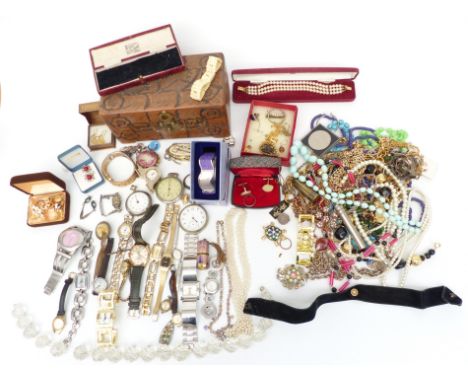 A collection of jewellery including vintage necklaces, watches, silver brooch/ pendant set with tiger's eye, etc&nbsp;