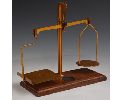 Victorian or early 20thC De Grave Short &amp; Co. GPO postage scales on wooden base, H25cm