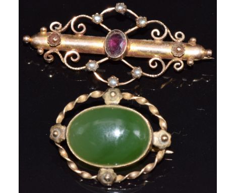 Edwardian 9ct gold&nbsp;brooch set with amethyst and seed pearls, Birmingham 1909,&nbsp;2.9g and a 9ct gold brooch set with a