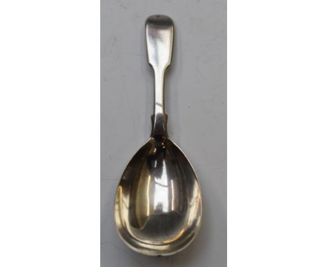 Victorian hallmarked silver tea caddy spoon, London 1841, maker William Eaton, length 10cm, weight 18g