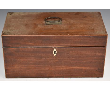 19thC mahogany tea caddy with three lidded interior compartments for tea / mixing bowl, W30 x D15 x H16cm&nbsp;