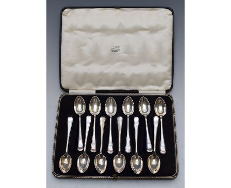 Cased set of twelve Art Deco hallmarked silver teaspoons, Sheffield 1932, maker&nbsp;Harrison Brothers &amp; Howson, weight 1