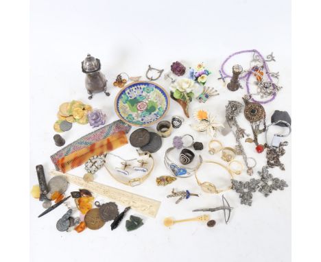 Various collectables, including cloisonne enamel dish, silver plated pepperette, Mexican silver bracelet, brooches, cufflinks
