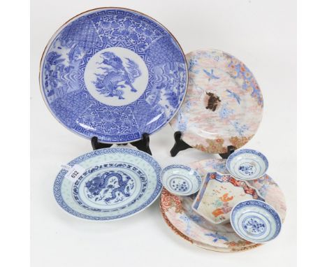 Various Oriental ceramics, including Chinese blue and white dragon plate, set of Japanese Dog of Fo plates etc, largest diame
