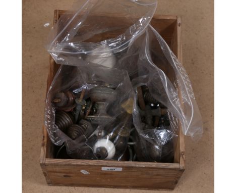A quantity of Vintage doorknobs, light pulls and taps etc 