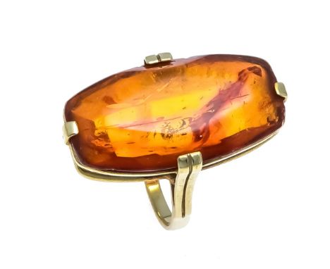 Bernstein-Ring GG 585/000 mit einem honigfarbenen Bernsteincabochon 26 x 13,5 mm, 4,8 g