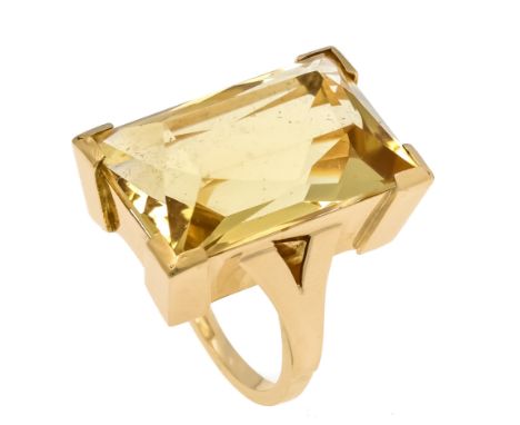 Citrin-Ring GG 585/000 mit einem im rechteckigen Scherenschliff fac. Citrin 21,5 x 13,7 x 9,3 mm, RG 52, 11,7 g