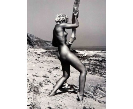 André de Dienes (1913-1985), us-amerikanischer Fotograf ungarischer Abstammung. Weiblicher Akt am Strand, Silvergelatine-Prin