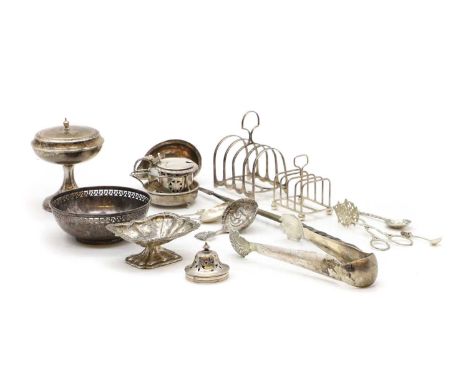A collection of silver items to include a pedestal sugar bowl and cover, Birmingham 1925, with a weighted base, 10.5cm high, 