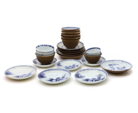 A collection of Nanking Cargo blue and white porcelain 18th century, to include various tea bowls and saucers, all having arc